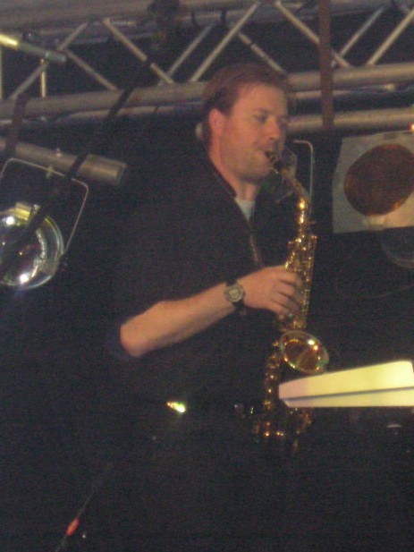 Toetsen en Saxofoon: Luc Van Gossum - 80s  Night - Koersel (Beringen) 